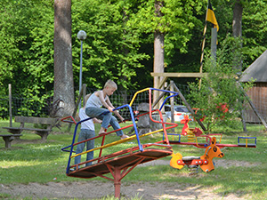 Spielplatz Camping im Eichenwald