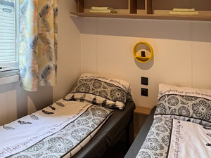 Chalet 2 Bett-Zimmer Camping im Eichenwald Chalet 2 Bett-Zimmer Camping im Eichenwald